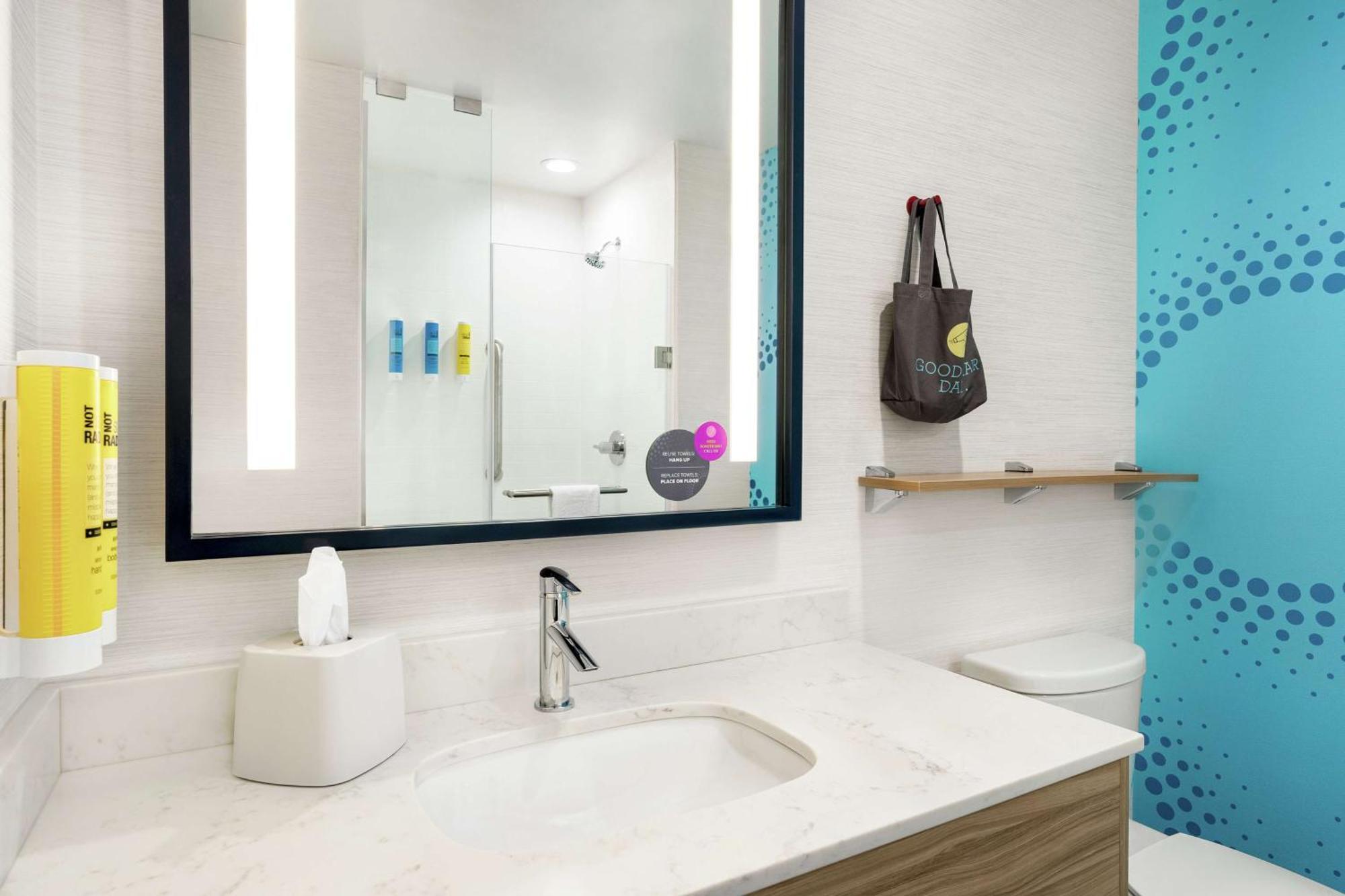 Tru By Hilton Florence I-95 Ngoại thất bức ảnh