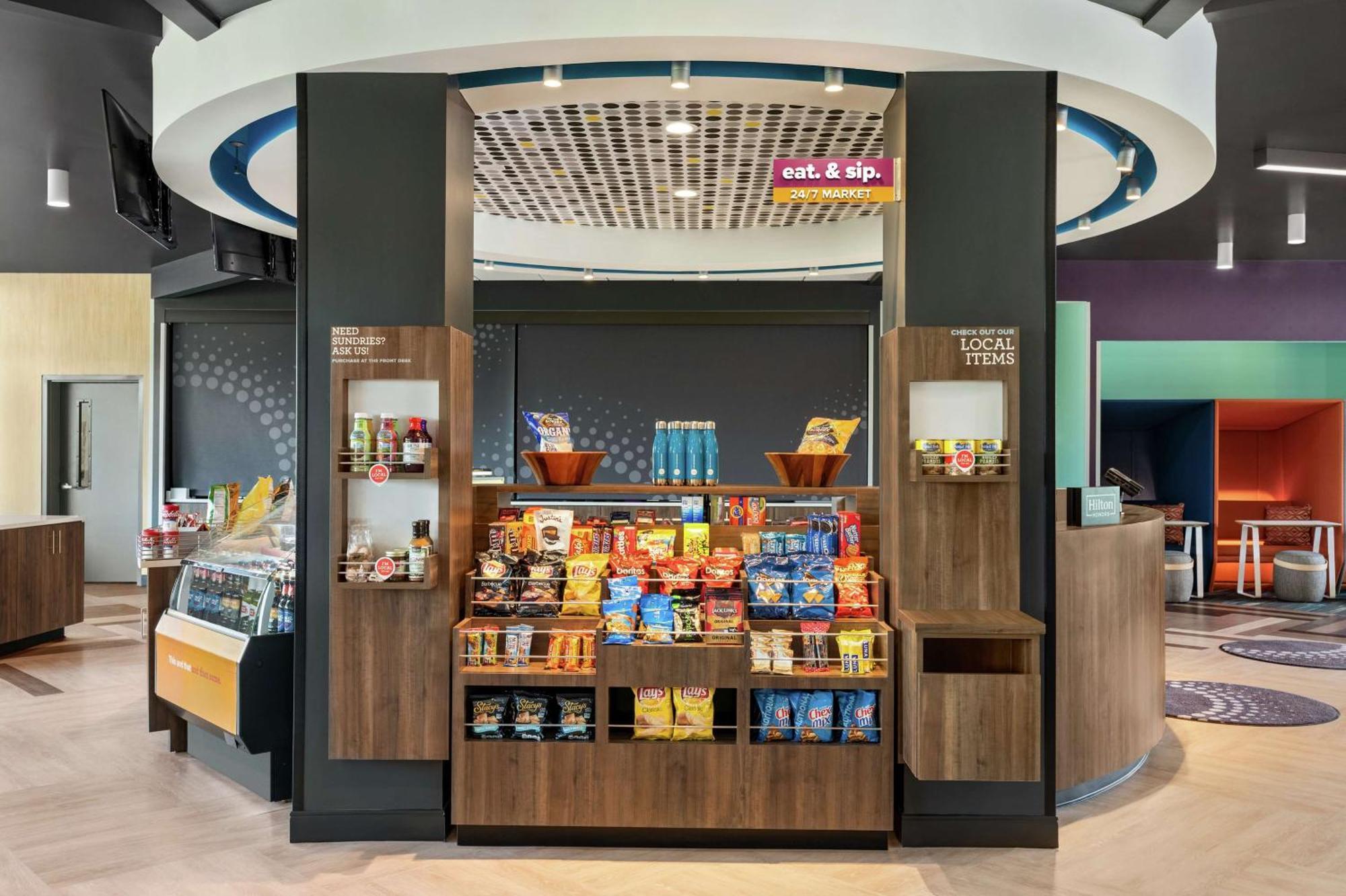 Tru By Hilton Florence I-95 Ngoại thất bức ảnh